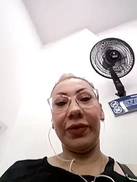 coral smitth online show from 10-02-25, 06:26