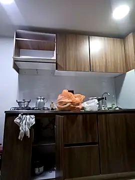 coral smitth online show from 12-15-25, 06:56