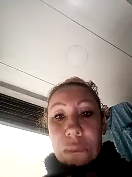 coral smitth online show from 12-20-25, 03:52