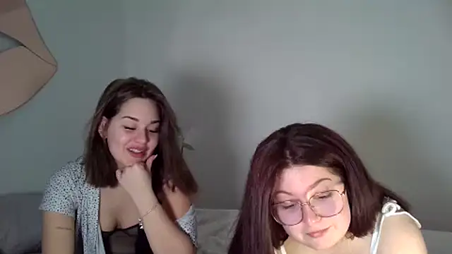Snapshot of lucyfeet chatting on 03-11-25, 01:16 lucyfeet online show from 03-11-25, 01:16