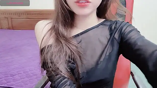 Snapshot of TrinhH_Nabbi chatting on 02-20-25, 12:47 TrinhH Nabbi online show from 02-20-25, 12:47