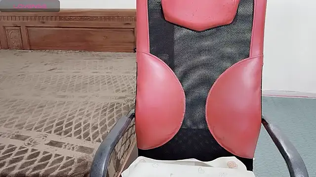 Snapshot of TrinhH_Nabbi chatting on 03-19-25, 07:07 TrinhH Nabbi online show from 03-19-25, 07:07