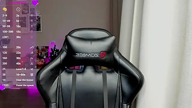 Snapshot of Sm0ly chatting on 02-10-25, 01:24 Sm0ly online show from 02-10-25, 01:24