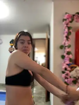 Snapshot of Cloew_Marz chatting on 04-29-26, 04:22 Cloew Marz online show from 04-29-26, 04:22