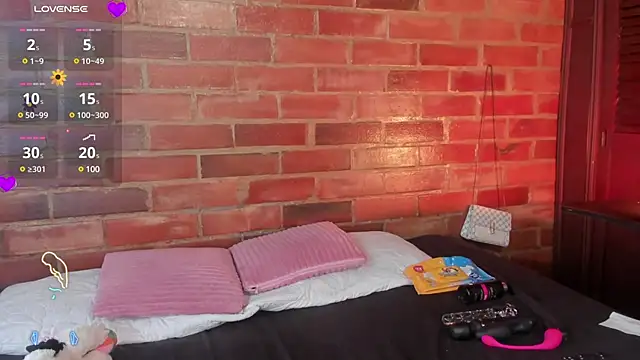 Snapshot of crystalvazquez chatting on 02-09-25, 01:46 crystalvazquez online show from 02-09-25, 01:46