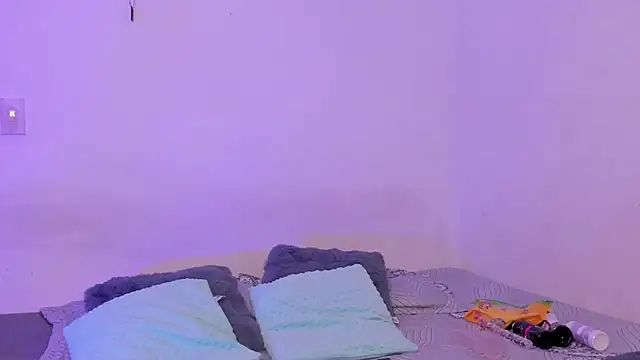 Snapshot of crystalvazquez chatting on 11-04-25, 12:04 crystalvazquez online show from 11-04-25, 12:04