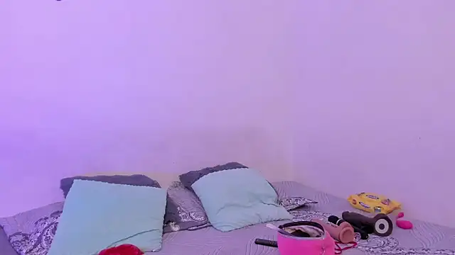 Snapshot of crystalvazquez chatting on 01-10-26, 11:12 crystalvazquez online show from 01-10-26, 11:12