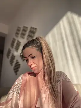 RaquelleDevon online show from 03-13-26, 06:09