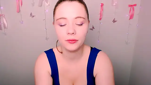 Sun Alexia online show from 04-14-26, 07:53