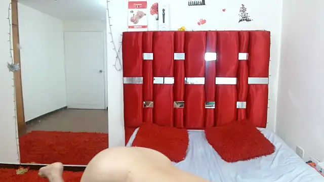 Snapshot of krystal_thomson chatting on 01-21-25, 07:39 krystal thomson online show from 01-21-25, 07:39