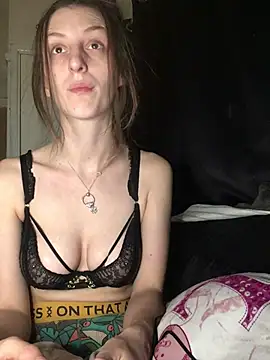 Snapshot of indie-rayne chatting on 01-12-25, 08:25 indie-rayne online show from 01-12-25, 08:25