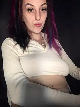 Snapshot of indie-rayne chatting on 02-05-25, 10:01 indie-rayne online show from 02-05-25, 10:01