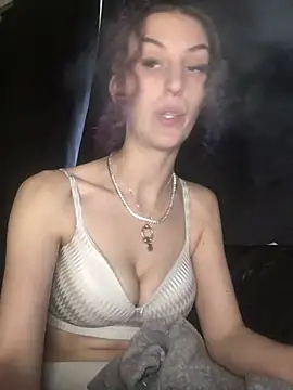 Snapshot of indie-rayne chatting on 02-19-25, 03:27 indie-rayne online show from 02-19-25, 03:27