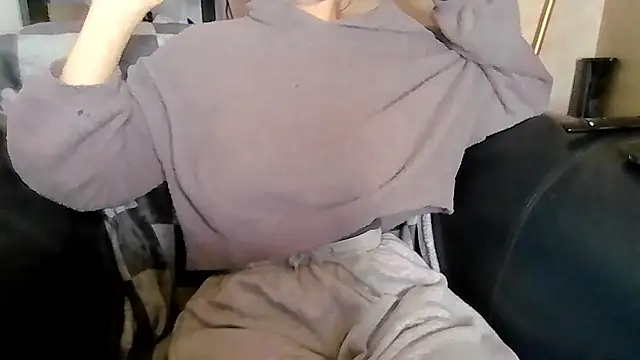 Snapshot of indie-rayne chatting on 01-10-26, 11:09 indie-rayne online show from 01-10-26, 11:09