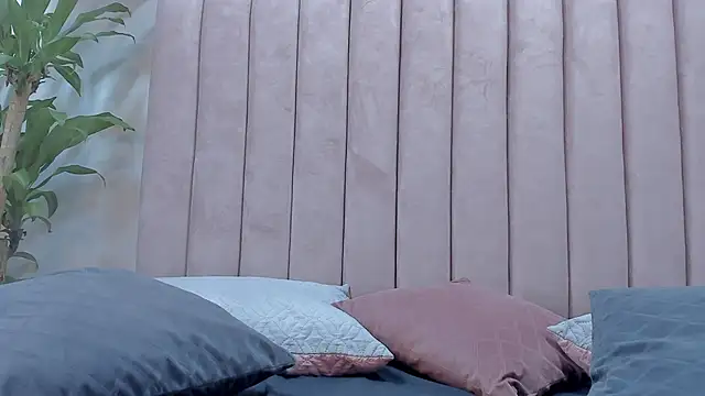 Snapshot of camila__herrera chatting on 02-07-25, 09:16 camila herrera online show from 02-07-25, 09:16