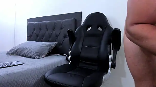 MalconStonne online show from 02-19-25, 03:06