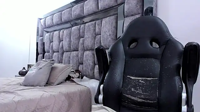 MalconStonne online show from 11-30-25, 02:48