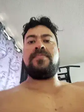 Snapshot of LatinMar chatting on 02-10-25, 01:22 LatinMar online show from 02-10-25, 01:22