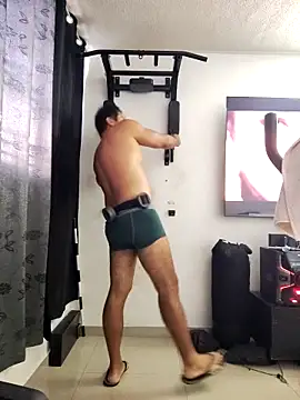 Snapshot of LatinMar chatting on 02-11-26, 12:43 LatinMar online show from 02-11-26, 12:43