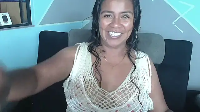 saggil23 online show from 04-12-26, 06:18