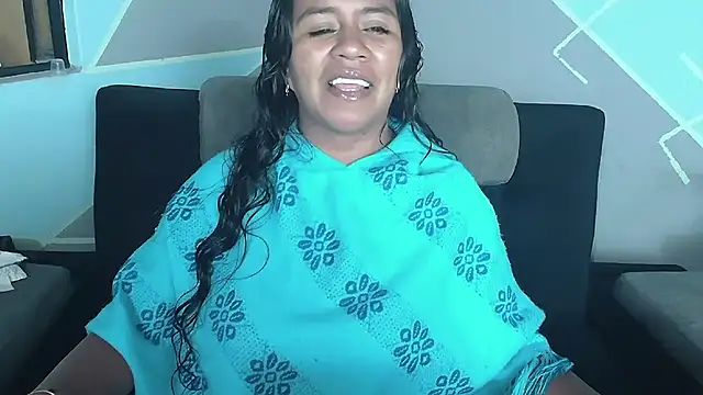 Snapshot of saggil23 chatting on 05-09-26, 05:56 saggil23 online show from 05-09-26, 05:56