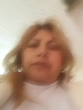 Snapshot of Kazsandraa chatting on 06-11-26, 04:16 Kazsandraa online show from 06-11-26, 04:16