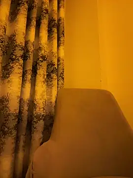 Snapshot of Soinanai chatting on 10-28-25, 10:12 Soinanai online show from 10-28-25, 10:12