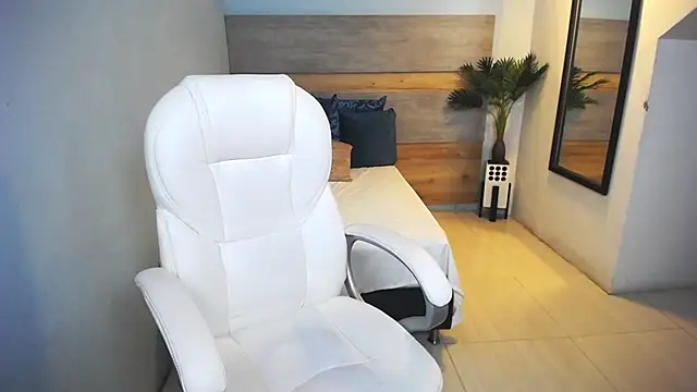 liseth fox online show from 01-07-25, 06:45