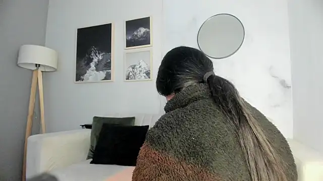 lara madisson online show from 09-19-25, 05:31