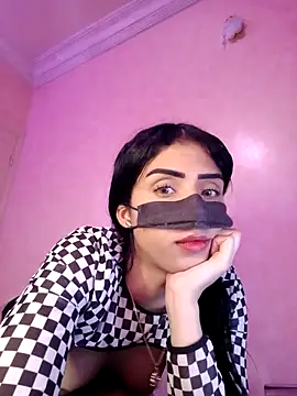 ---sophia--- online show from 04-12-26, 11:04