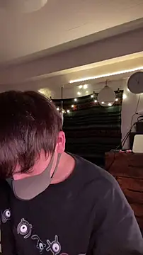 Snapshot of poketkuma chatting on 10-29-25, 03:58 poketkuma online show from 10-29-25, 03:58