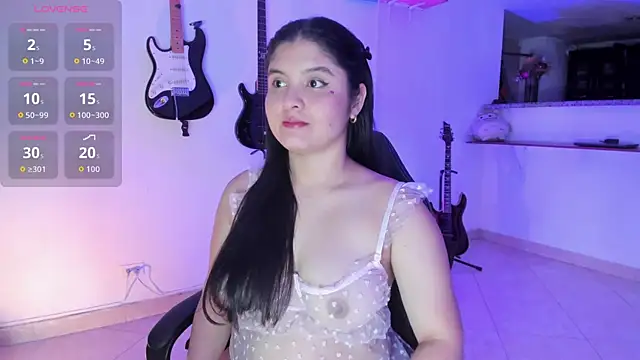 Snapshot of lilpervertgirl chatting on 09-27-25, 04:39 lilpervertgirl online show from 09-27-25, 04:39