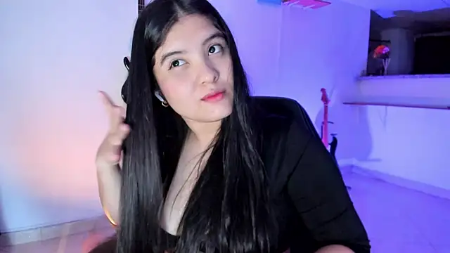 Snapshot of lilpervertgirl chatting on 10-12-25, 05:50 lilpervertgirl online show from 10-12-25, 05:50