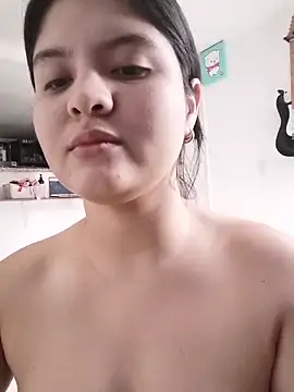 Snapshot of lilpervertgirl chatting on 11-27-25, 08:33 lilpervertgirl online show from 11-27-25, 08:33