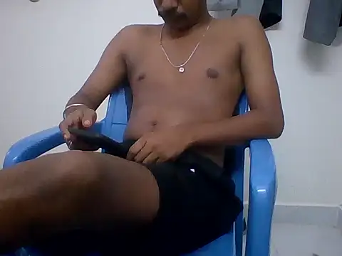 Snapshot of Bangalore_boy29 chatting on 06-17-26, 01:01 Bangalore boy29 online show from 06-17-26, 01:01