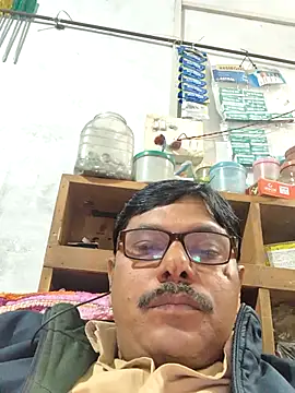 Snapshot of Srmotrs chatting on 01-19-26, 03:49 Srmotrs online show from 01-19-26, 03:49