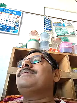 Snapshot of Srmotrs chatting on 02-09-26, 07:12 Srmotrs online show from 02-09-26, 07:12