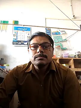 Snapshot of Srmotrs chatting on 02-12-26, 05:57 Srmotrs online show from 02-12-26, 05:57