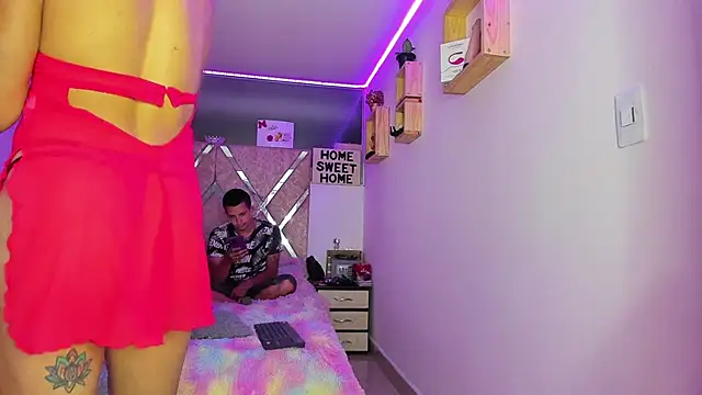 parejacaliente20154 online show from 03-26-26, 11:05