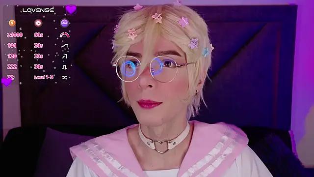 Snapshot of Sammy_Russell chatting on 02-19-25, 04:12 Sammy Russell online show from 02-19-25, 04:12