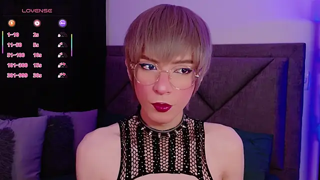 Snapshot of Sammy_Russell chatting on 11-21-25, 07:29 Sammy Russell online show from 11-21-25, 07:29