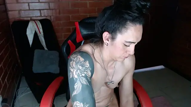 Snapshot of dannafitness chatting on 01-31-25, 09:37 dannafitness online show from 01-31-25, 09:37