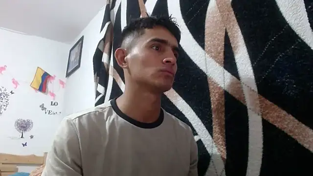 Snapshot of maria_and_angel chatting on 12-04-24, 12:08 maria and angel online show from 12-04-24, 12:08