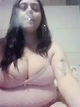 Snapshot of kriztal_pretty chatting on 01-14-26, 12:38 kriztal pretty online show from 01-14-26, 12:38