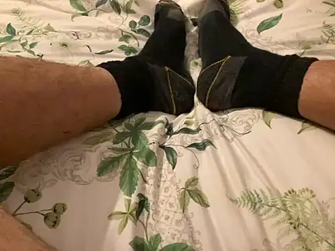 Snapshot of hunguk2345 chatting on 09-10-25, 08:20 hunguk2345 online show from 09-10-25, 08:20