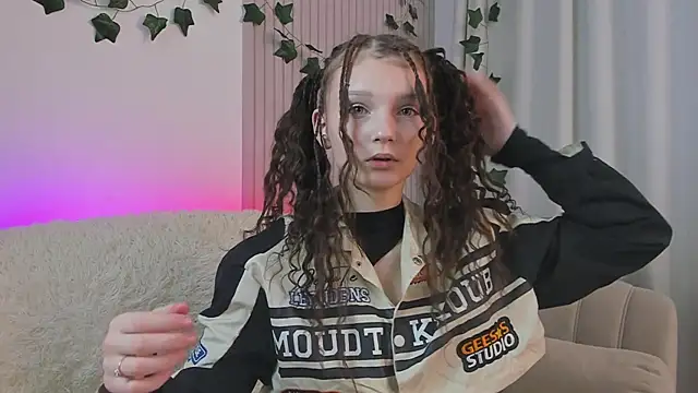 CindyGarrison online show from 01-16-25, 11:37