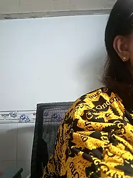 Snapshot of phnz chatting on 02-03-25, 11:53 phnz online show from 02-03-25, 11:53