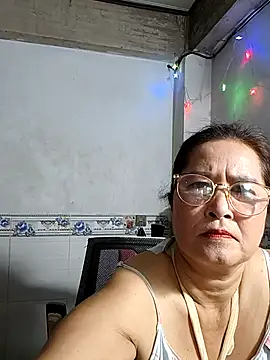 Snapshot of phnz chatting on 11-22-25, 07:02 phnz online show from 11-22-25, 07:02