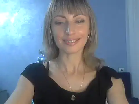 Snapshot of EffectMaya chatting on 12-30-24, 05:34 EffectMaya online show from 12-30-24, 05:34