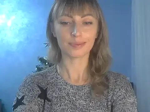 Snapshot of EffectMaya chatting on 01-08-25, 07:34 EffectMaya online show from 01-08-25, 07:34